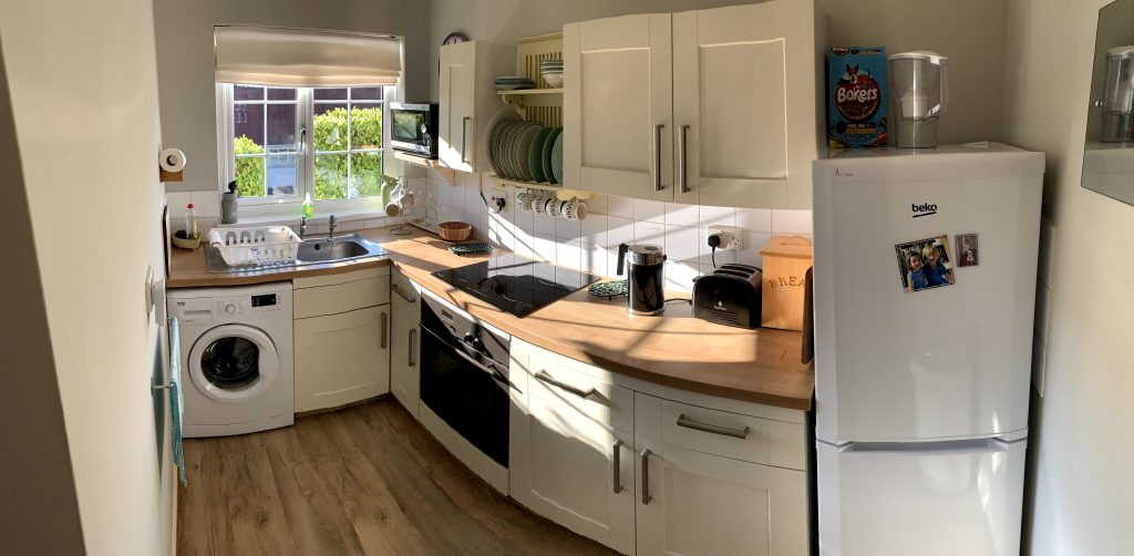2 Bedroom (3 Beds), 1 Bathroom Cottage – Cardigan, Ceredigion, Wales, UK