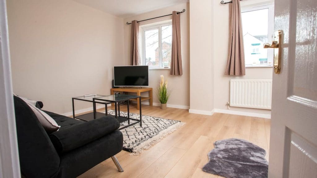 3 Bedroom, 2 Bathroom Townhouse in Stafford, UK.
