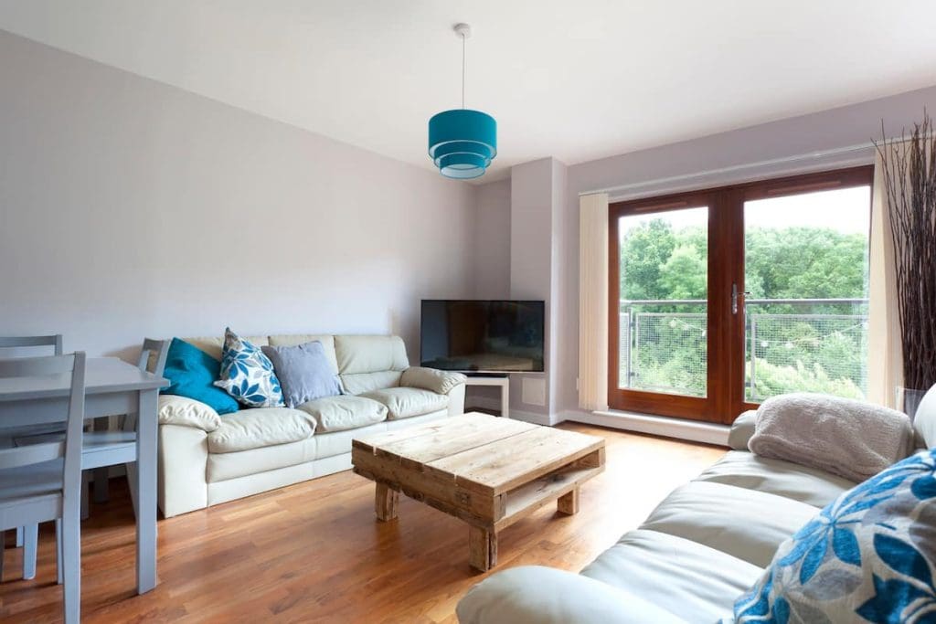 2 Bedroom (4 Beds), 2 Bathrooms – Crawley