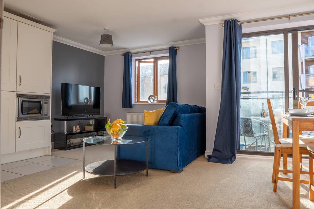 2 Bedroom (3 Beds), 1 Bathroom Apartment – Milton Keynes, Buckinghamshire, UK