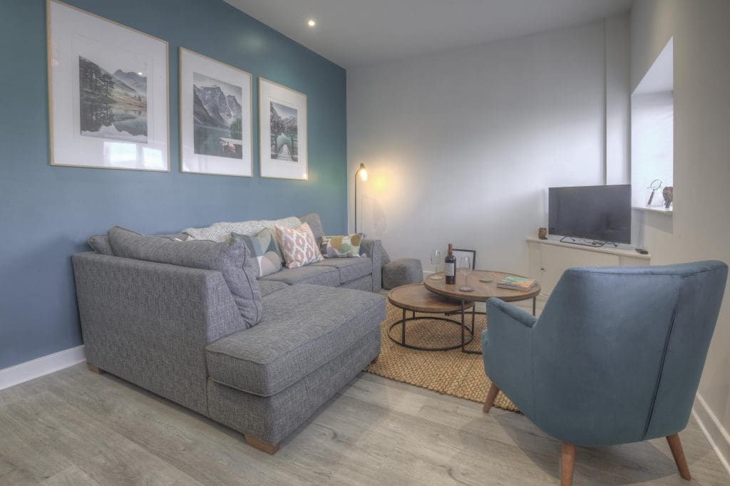 2 Bedroom (3 Beds), 1 Bathroom Apartment – Rhosneigr, Wales, UK