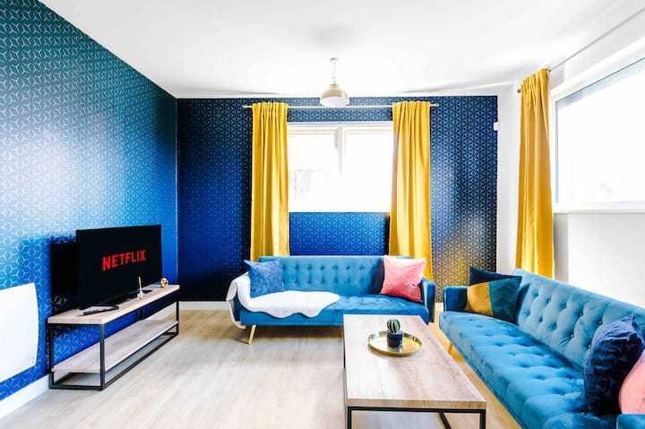 2 Bedroom (4 Beds), 2 Bathroom Apartment – Manchester, Greater Manchester, England, UK