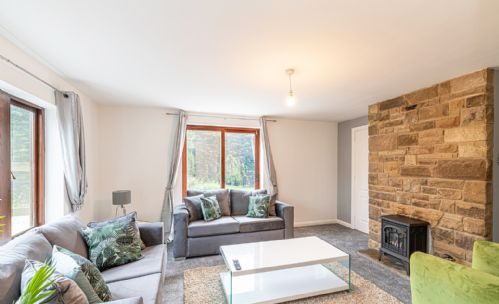 4 Bedroom, 3 Bathroom House – Castleton, Derbyshire, England, UK