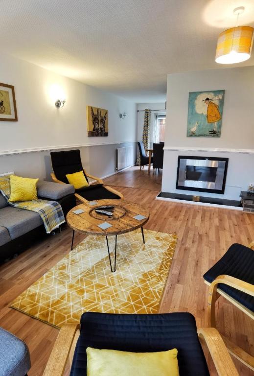5 Bedroom (9 Beds), 2.5 Bathroom House – Nottingham, Nottinghamshire, England, UK