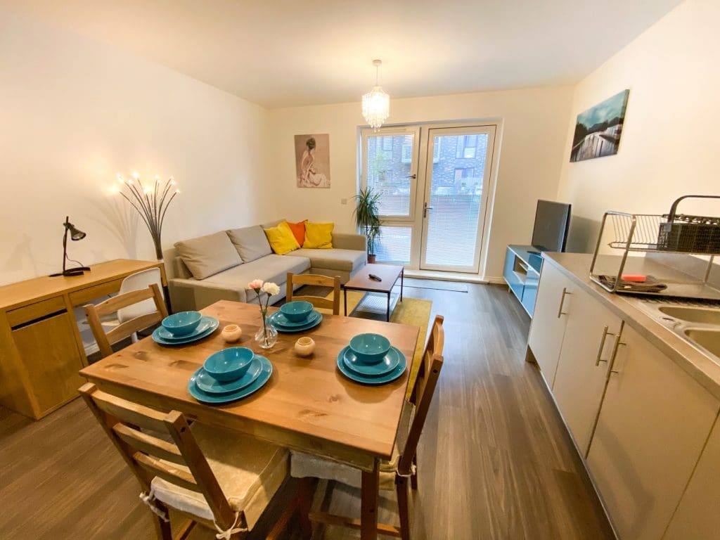 1 Bedroom (2 Beds), 1 Bathroom Apartment – Milton Keynes, Buckinghamshire, England, UK