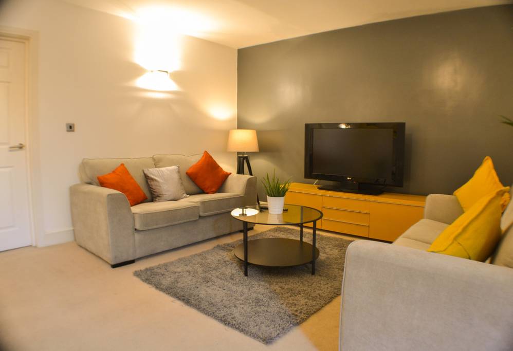 2 Bedroom, (3 beds),  2 Bathroom Apartment Located In Derby, Derbyshire, England, UK