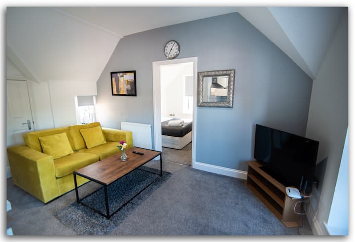1 Bedrooms (2 Beds), 1 Bath – Maidstone, Kent, England, UK