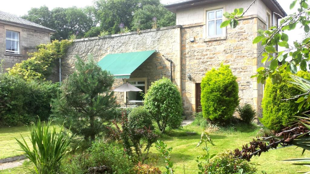 3 Bedrooms (5 Beds), 2 Bath – Elgin,  Moray, Scotland, UK