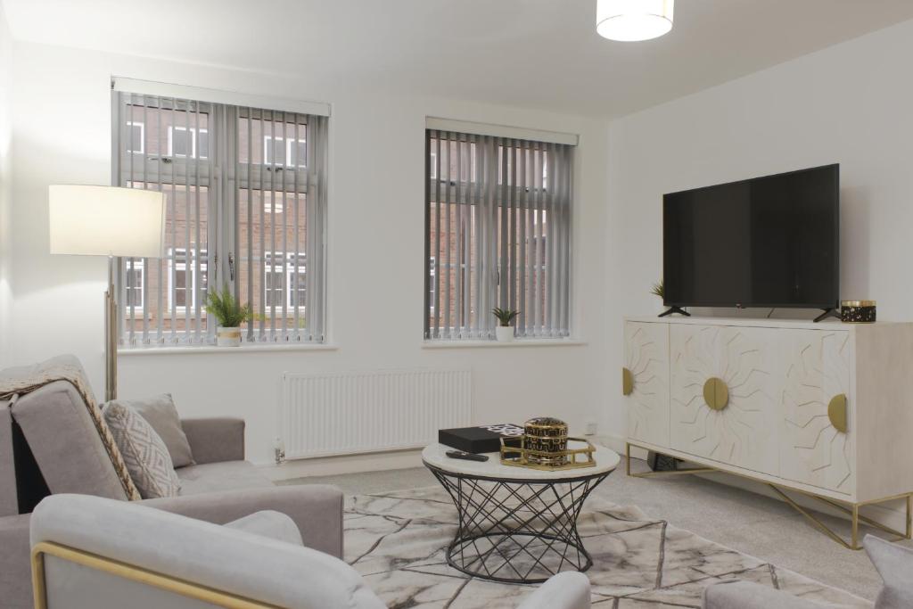 2 Bedrooms (2 Beds), 2 Bath – Coventry, West Midlands, England, UK