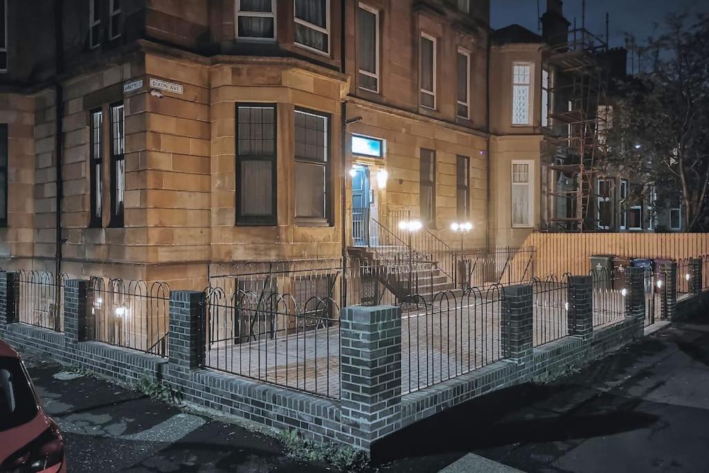 1 Bedrooms (1 Beds), 1 Bath – Glasgow, Strathclyde, Scotland, UK