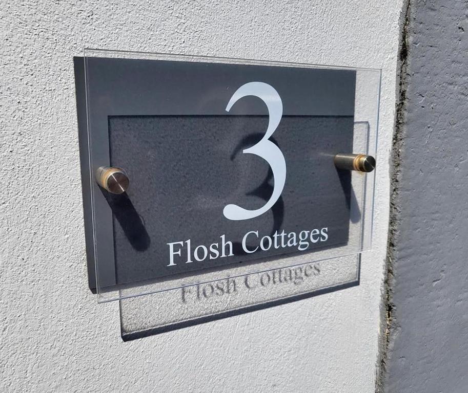 2 Bedrooms (3 Beds), 1 Bath – Cleator,  Cumbria, England, UK