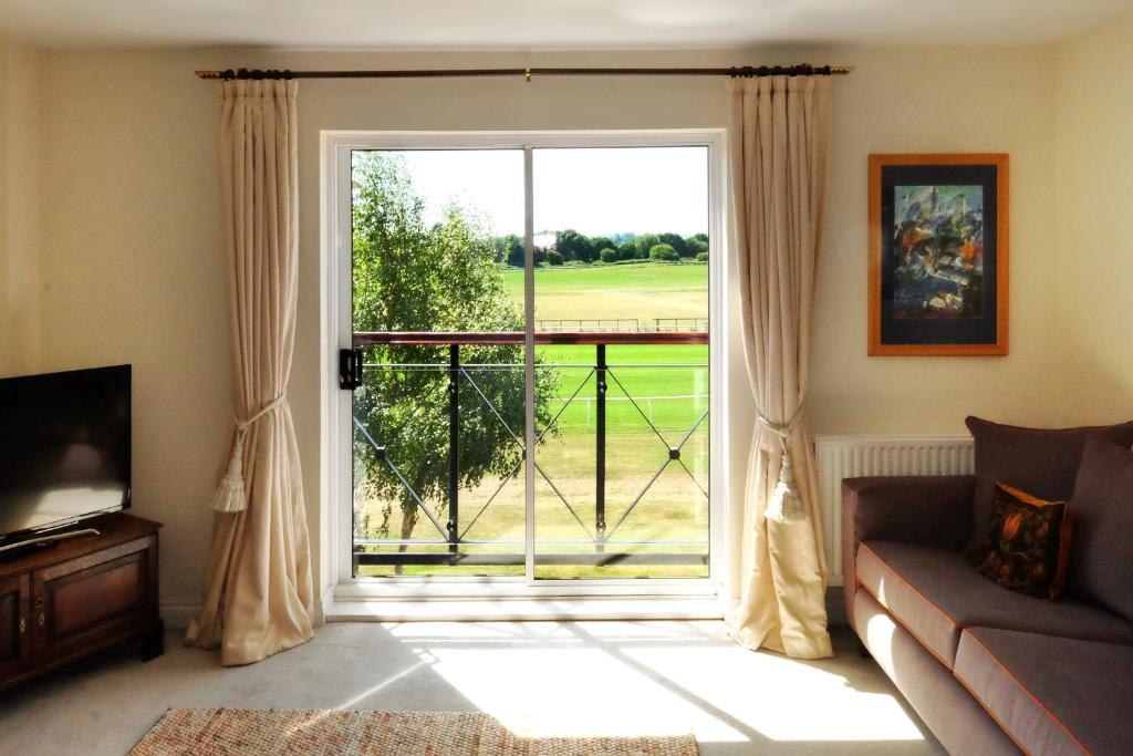 2 Bath - Coventry