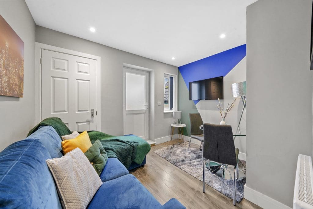 2 bedroom (4 beds) apartment in Oxford, Oxfordshire, England