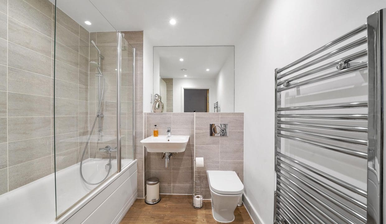KH 7 - Main Bathroom_OTA