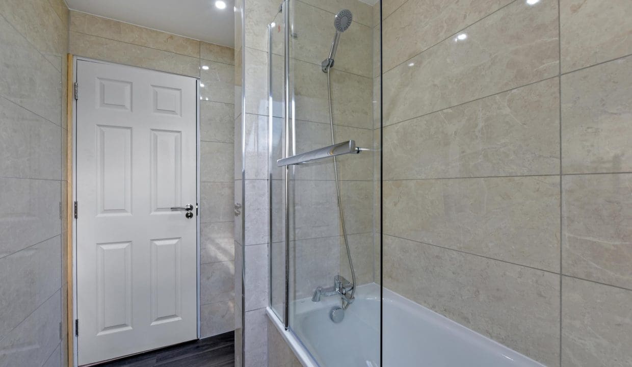Deanway Flat 7 - Bathroom 2_OTA