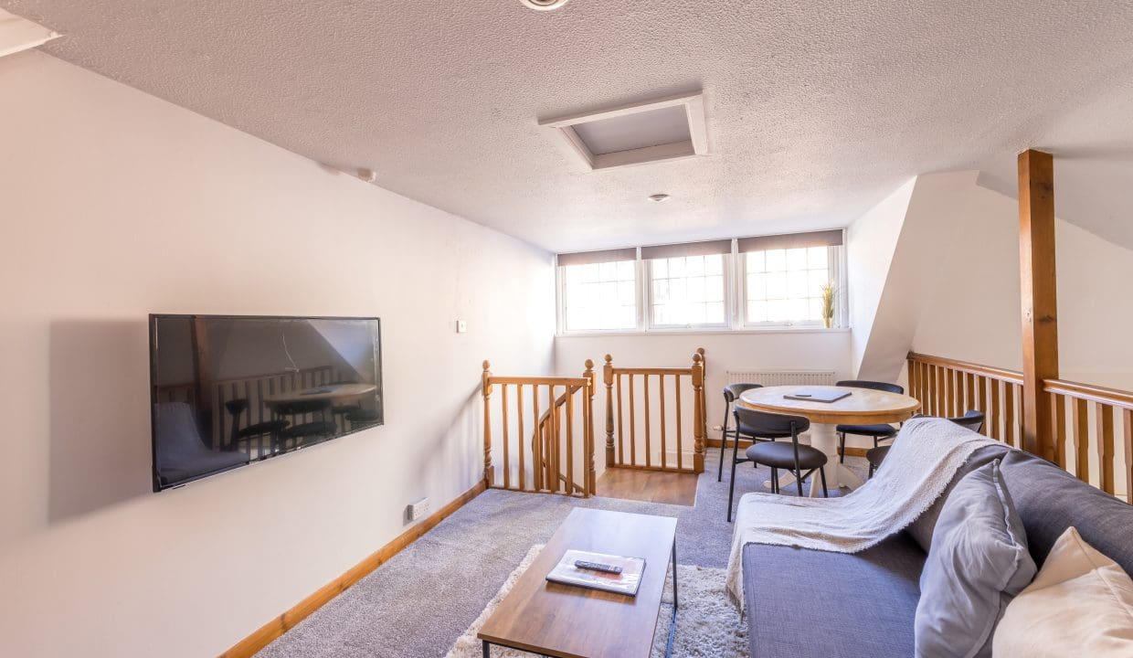 30-15 Cave Street House 1 - Lounge-7
