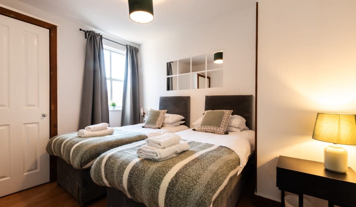 Eaglet Property Management The Carronades Bedroom