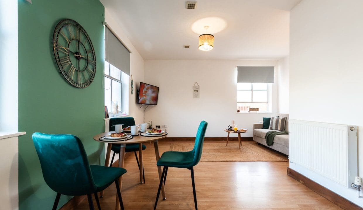 Eaglet Property Management The Carronades Dining Table