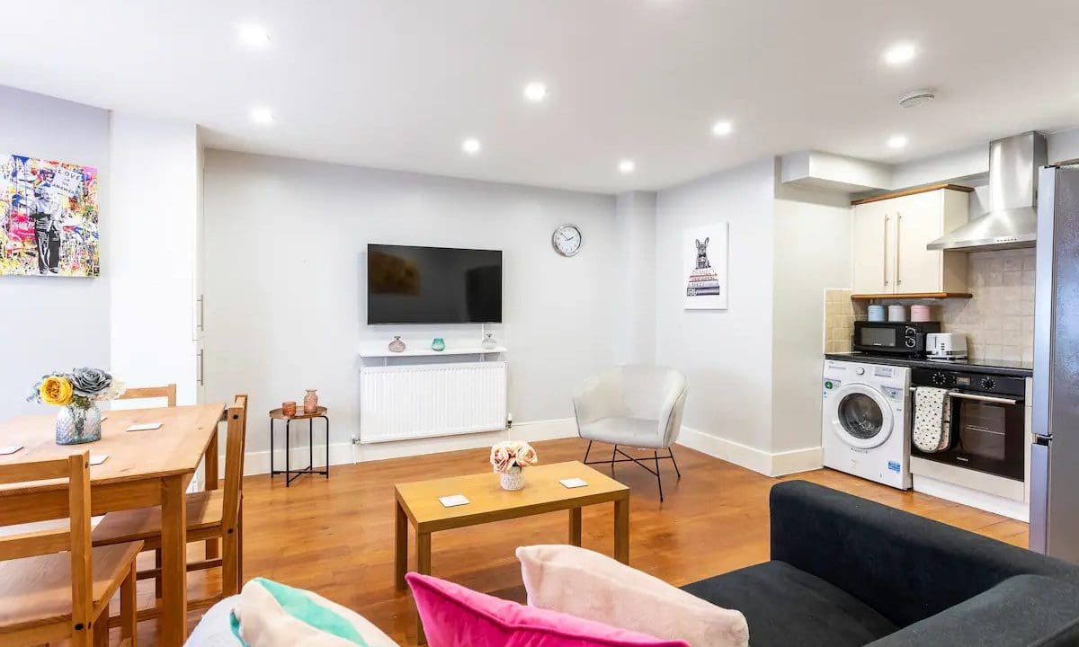 76e418b6-7987-48d2-861c-96c9d173aaa7
