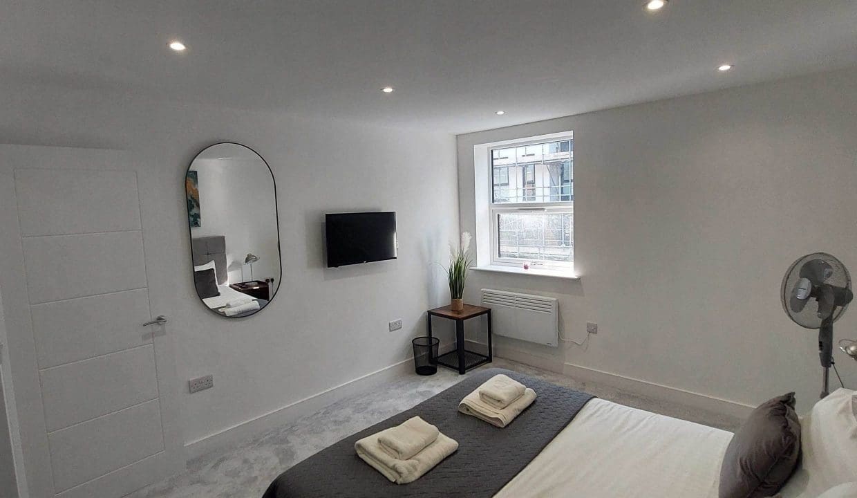 360 GU15 Aspen Court 02_02