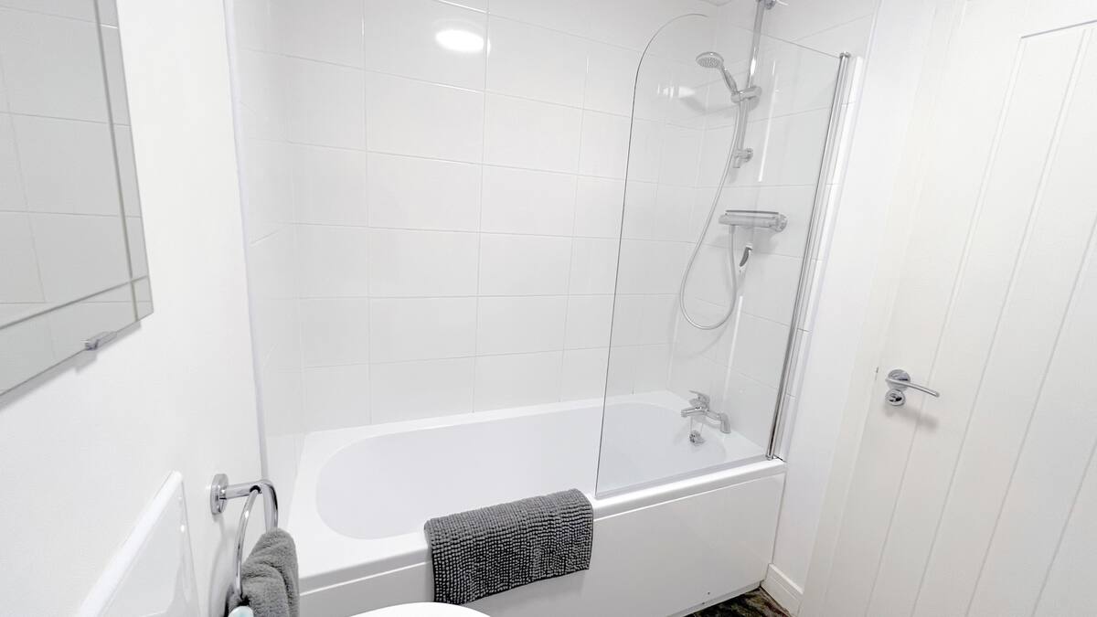 5 bathroom