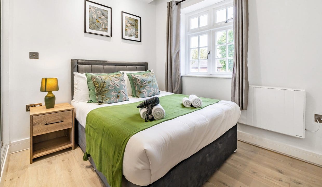 Cozy and Relaxing Bedroom