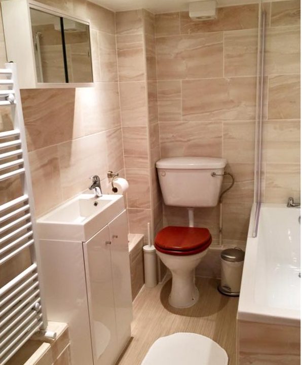 The Long Barn - Bathroom