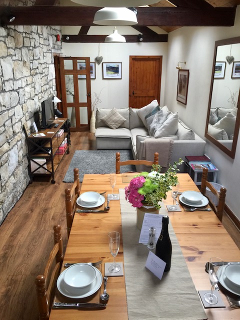 The Long Barn - Dog Firnedly Holiday Cottage - North Wales www.old-mill.co.uk