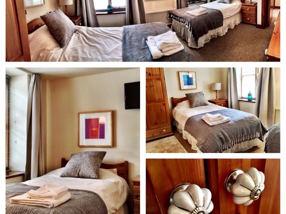 The Long Barn - Twin Room