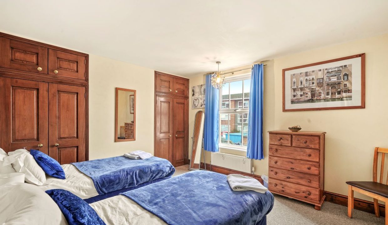 47b Randall Street - bedroom1.2