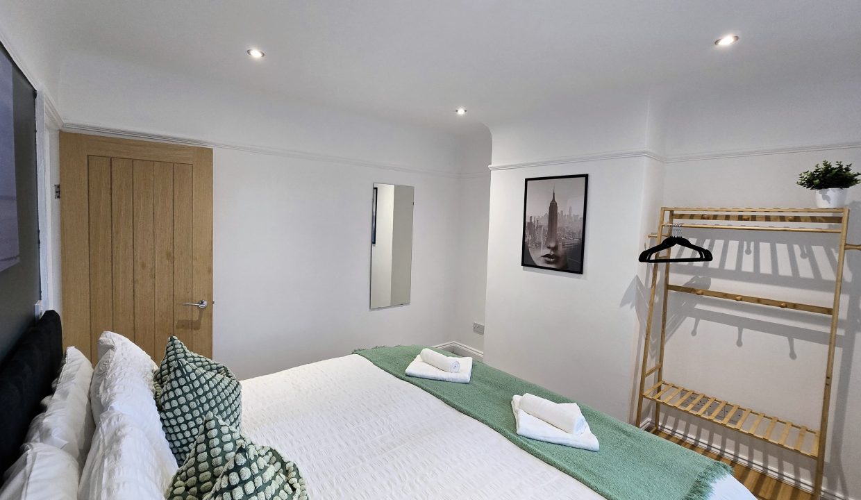 Double Bedroom 8