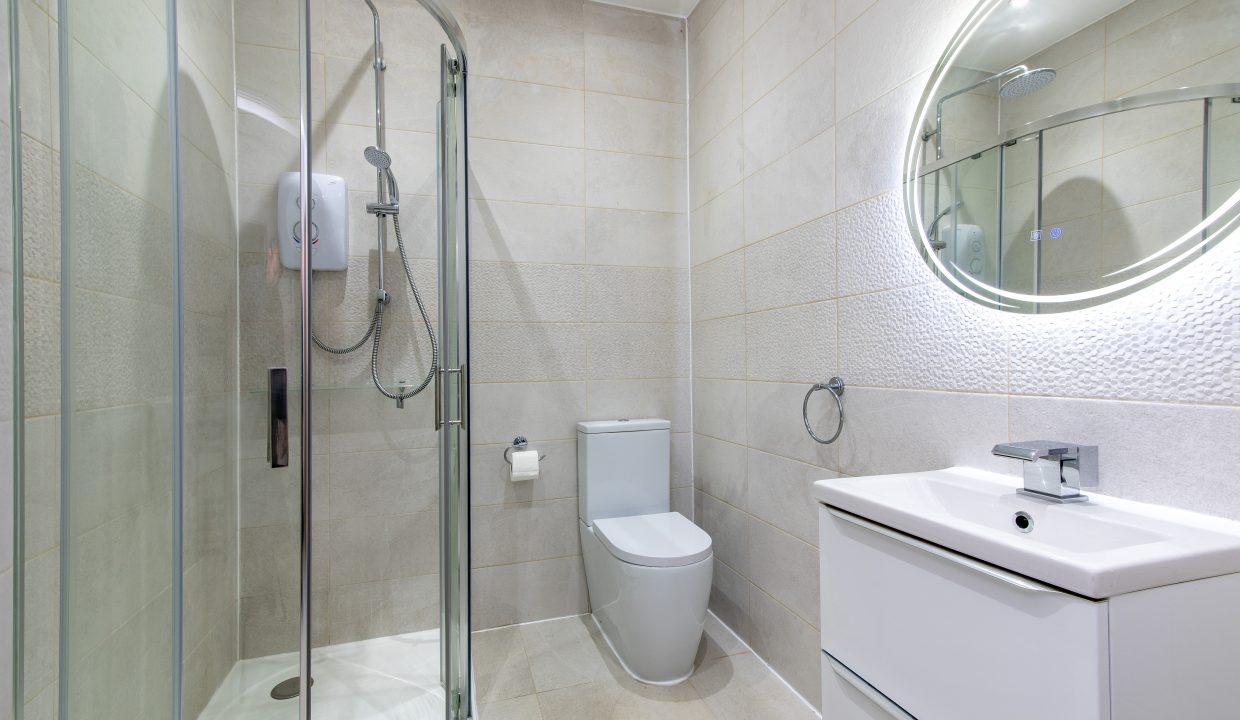 apt 205-16 mill st-hi-11