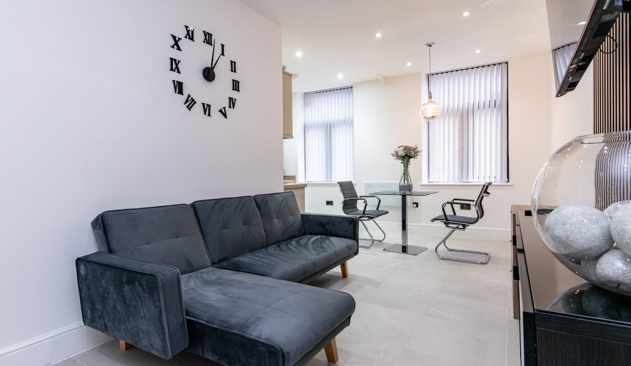 apt 205-16 mill st-hi-15