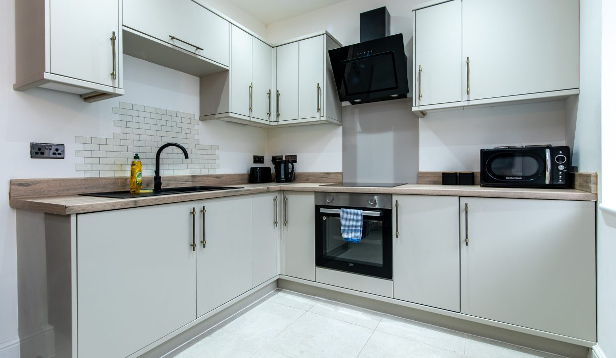 apt 205-16 mill st-hi-20