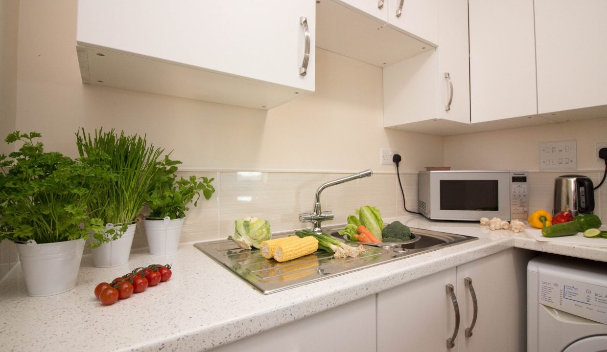 stayzo.castle point 17.kitchen