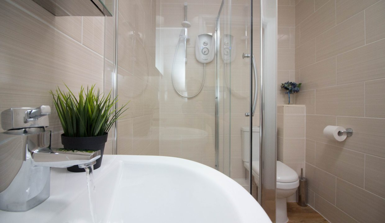 stayzo_cp16_bathroom2
