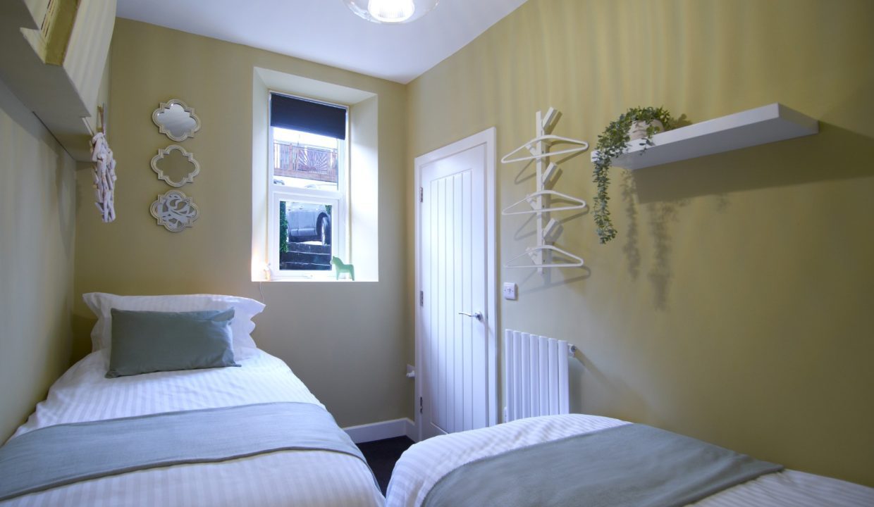 stayzo_weston_bedroom1