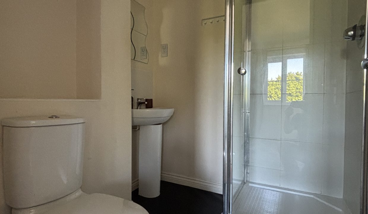 Bedroom2_ensuite