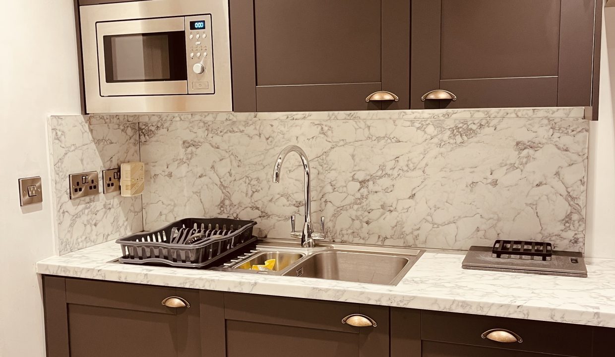 kitchen microwave