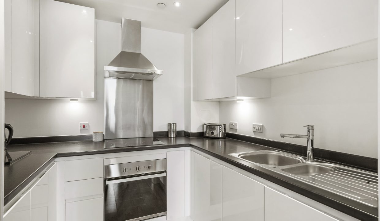 Apartment 1714, Duckman Tower - 41lkLEiqNjAyHMHjIlYp