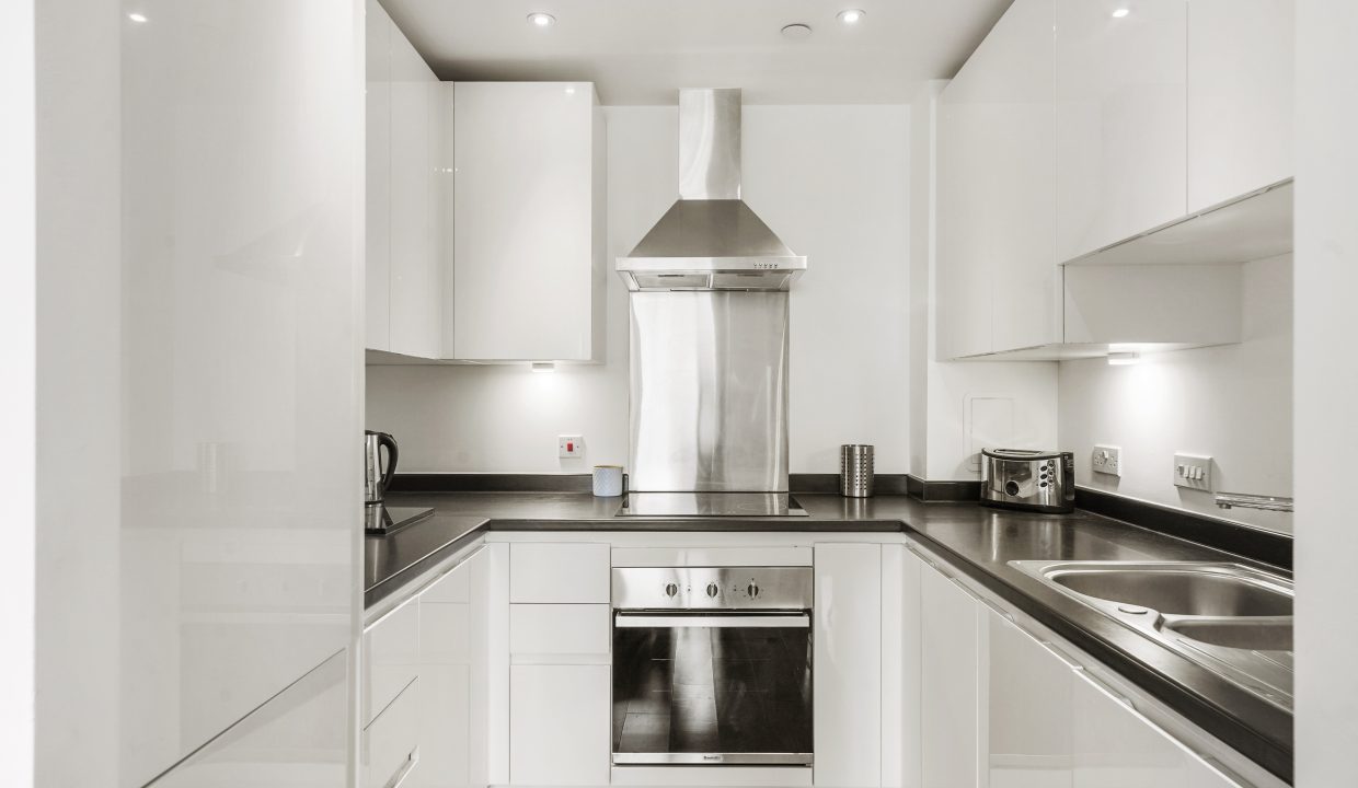 Apartment 1714, Duckman Tower - sEoJQr3PyORuibeQO0B4