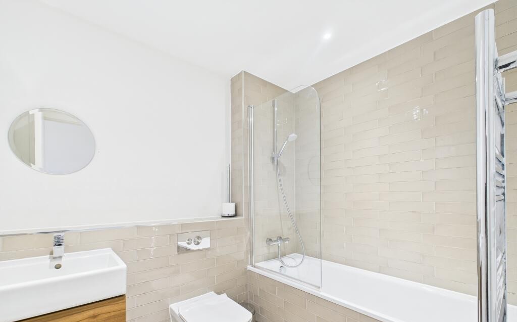 Bathroom1