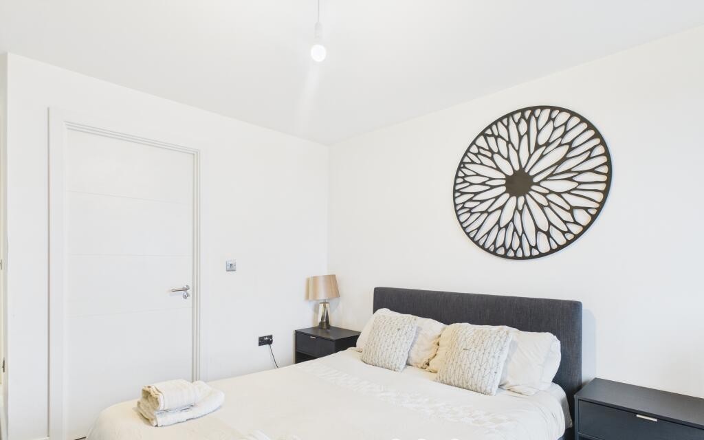 Bedroom2_2