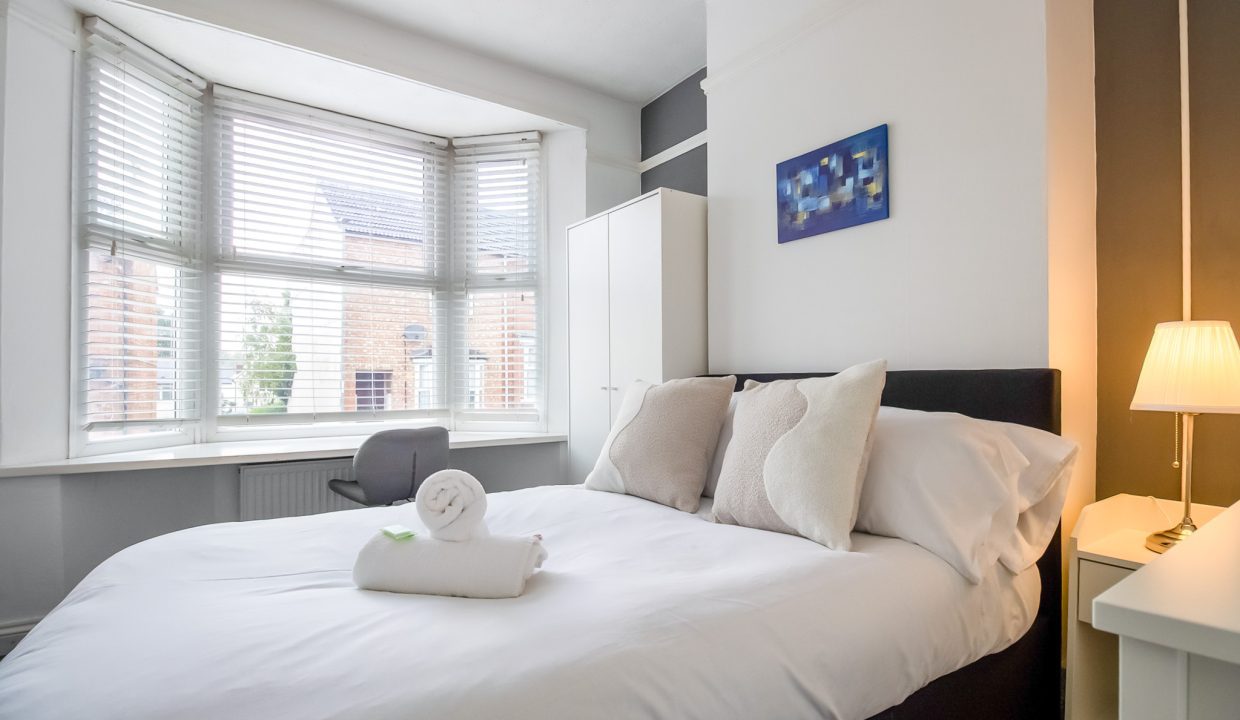 03 Bed 1.1