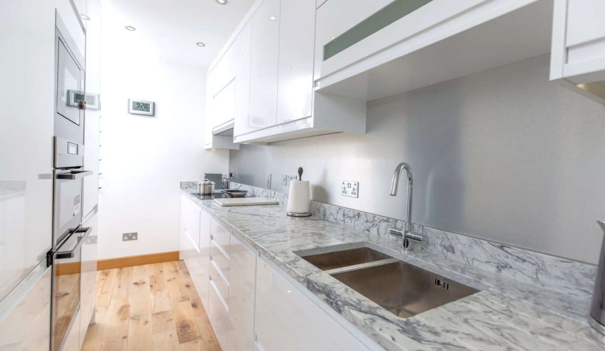 17 Rodney Road kitchen
