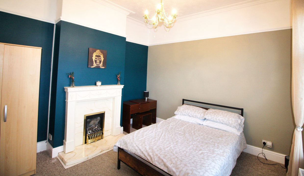 Bed 01 B
