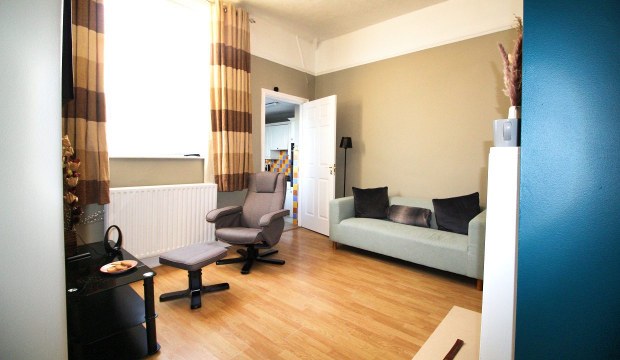 Lounge 1