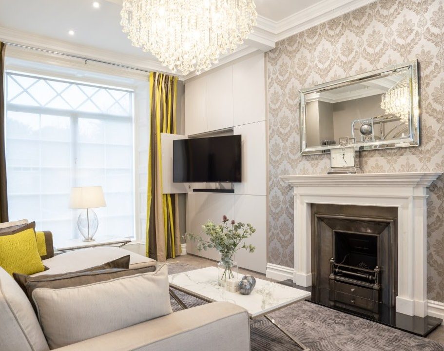 Wellington Square 24