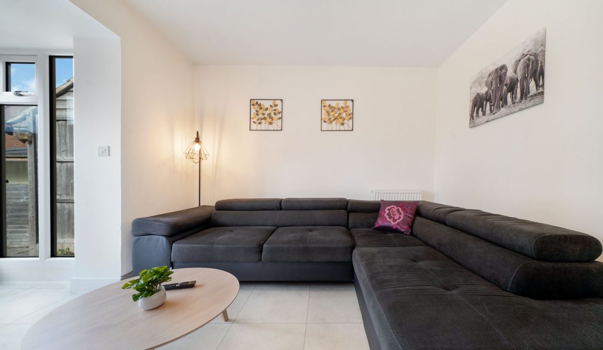 02_LivingRoom