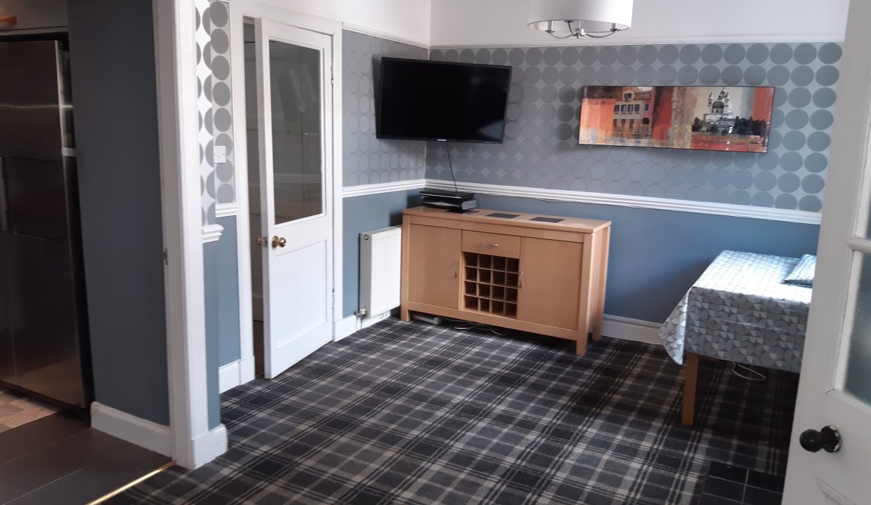 SmallLounge2